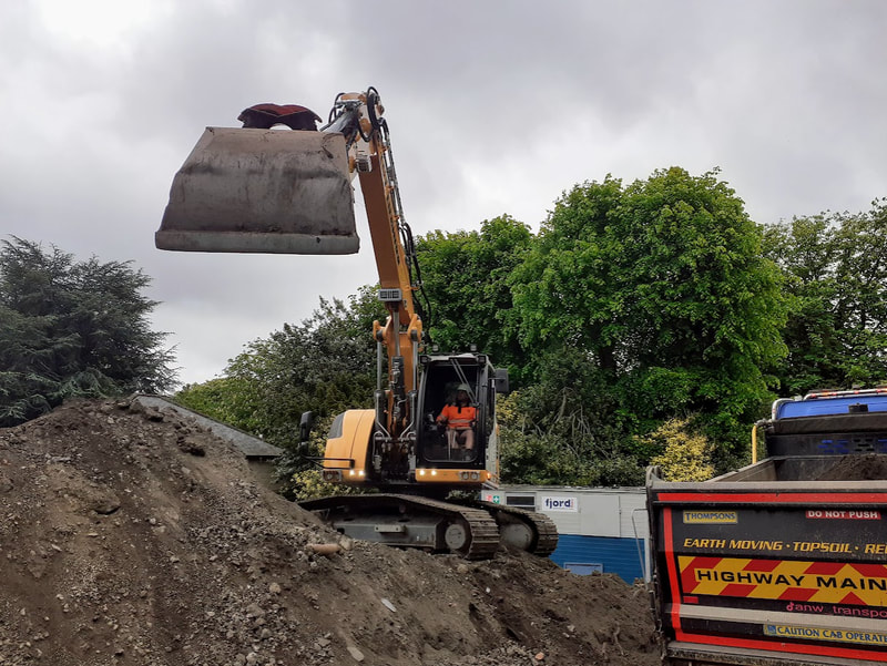 Do you need muck-away tipper hire in Edinburgh or Central Scotland, click here for muck-away tipper hire rates in Edinburgh